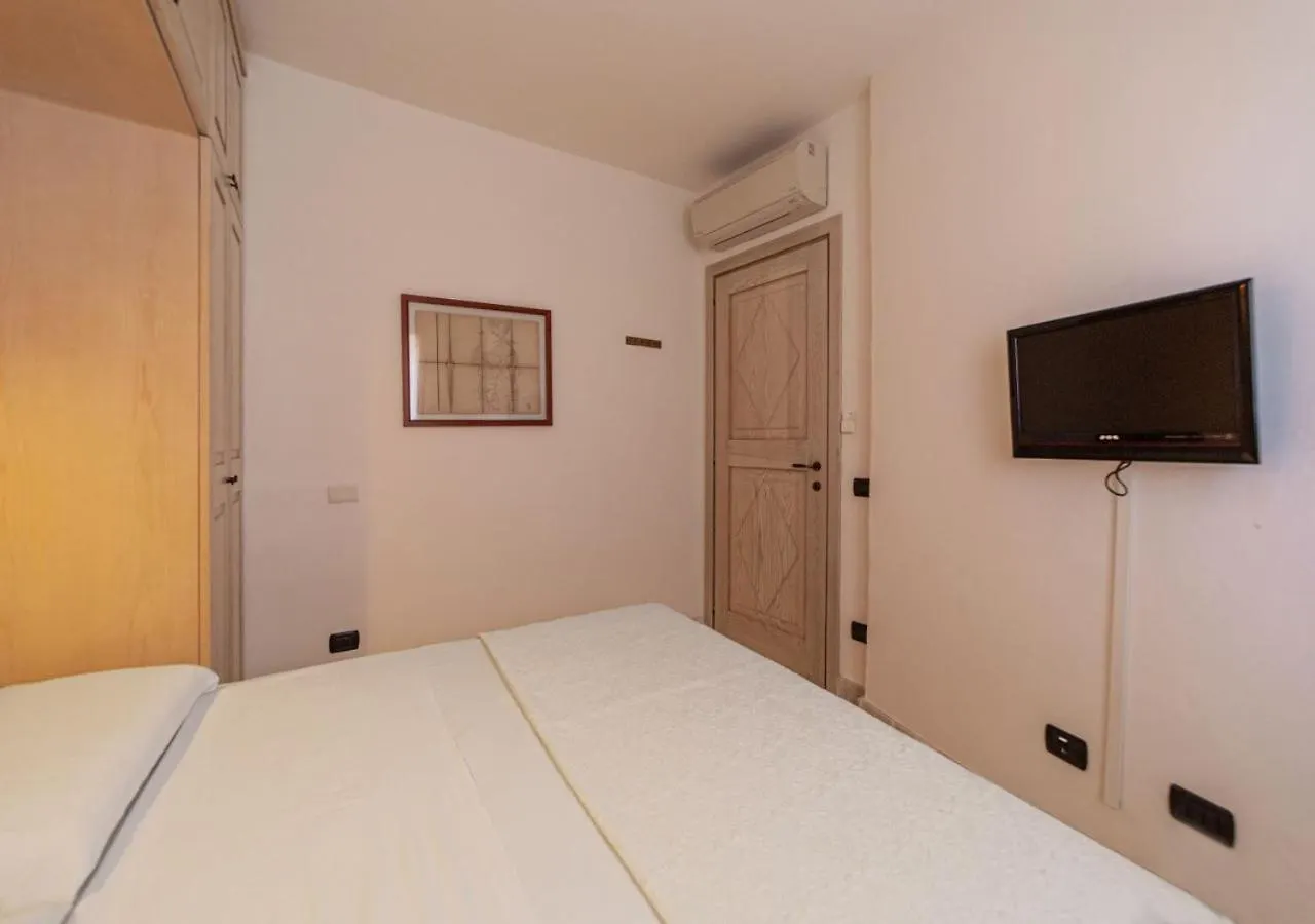Pgs Immobiliare Srls Esters House Moderno Trilocale Con Parcheggio Privato La Maddalena 0*, La Maddalena (Sassari) Italien