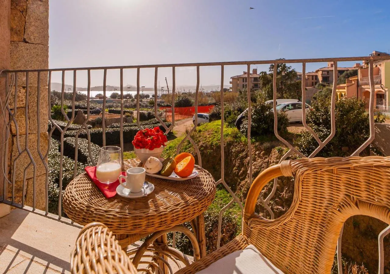 Lägenhet Pgs Immobiliare Srls Esters House Moderno Trilocale Con Parcheggio Privato La Maddalena